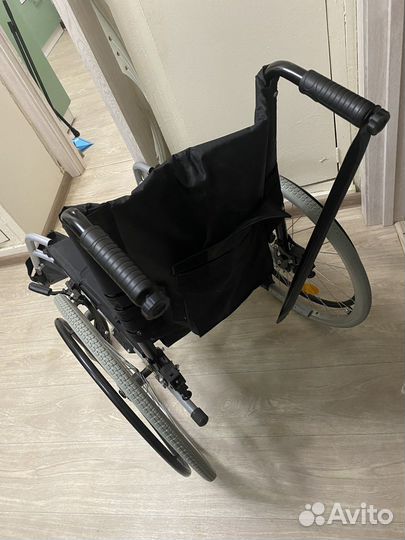 Инвалидная коляска