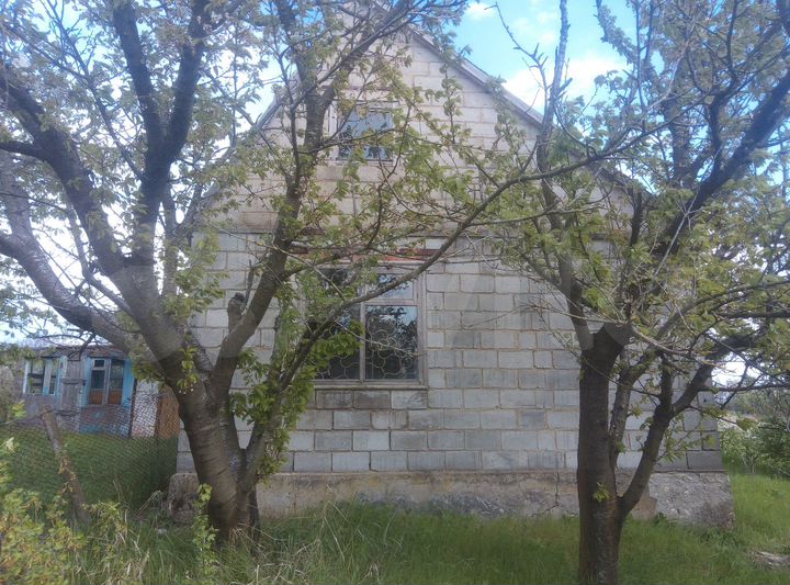 Дом 16 м² на участке 5,5 сот.