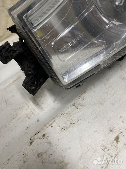 Фара левая Mercedes-Benz Actros оригинал