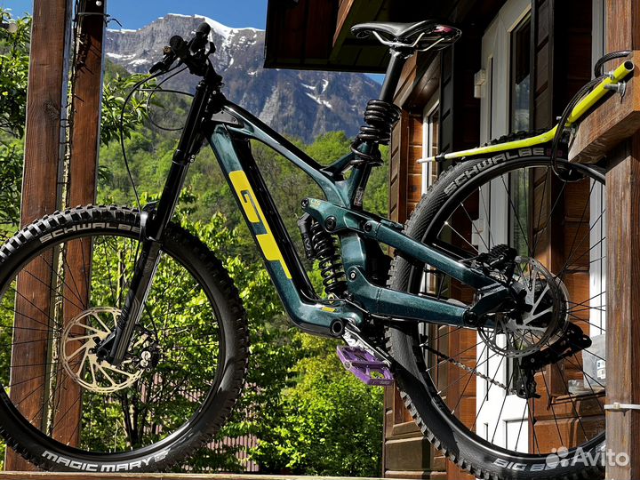 Продается горный велосипед для даунхила GT Fury