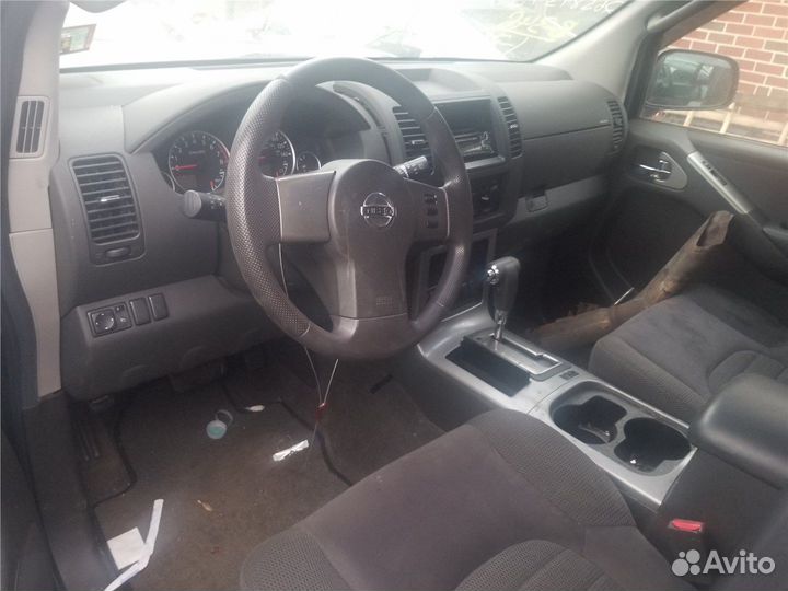 Разбор на запчасти Nissan Pathfinder