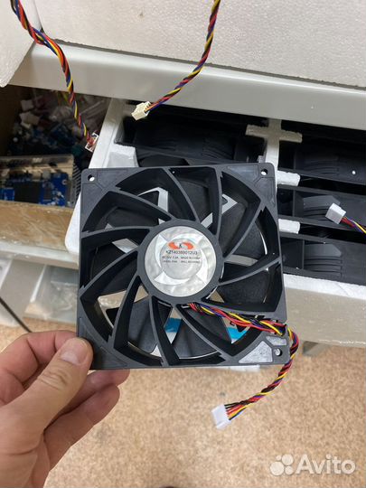 Вентилятор / кулер на вотсмайнер