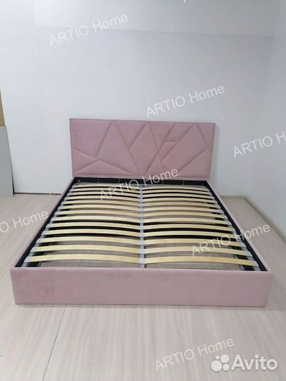 Кровать двуспальная