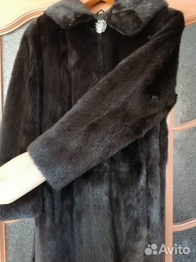 Шуба норковая blackglama с капюшоном
