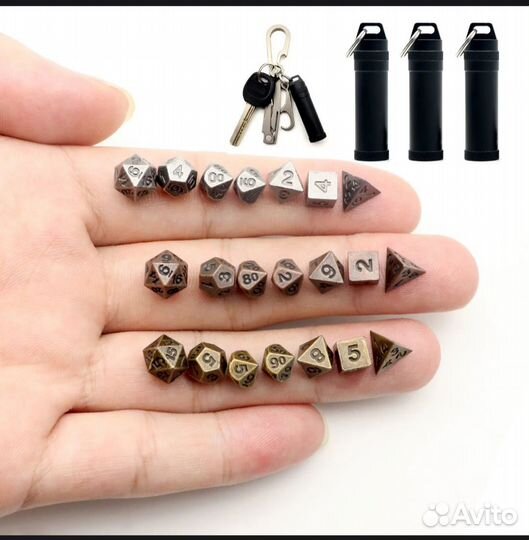 Кубики с чехлом-брелком для настольной игры D&D