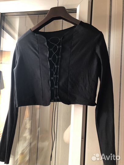 Укороченный топ