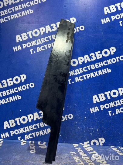 Накладка на дверь Chevrolet Cruze седан 2011