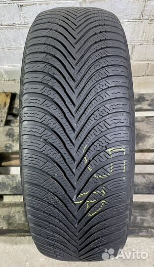 Michelin Alpin 5 215/65 R16