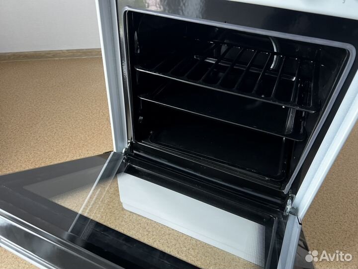 Электрическая плита Cezaris 1200-02 (новая)