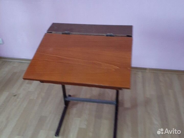 Парта для школьников