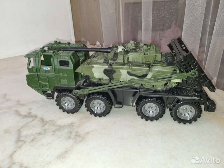 Танк с танковозом машинка