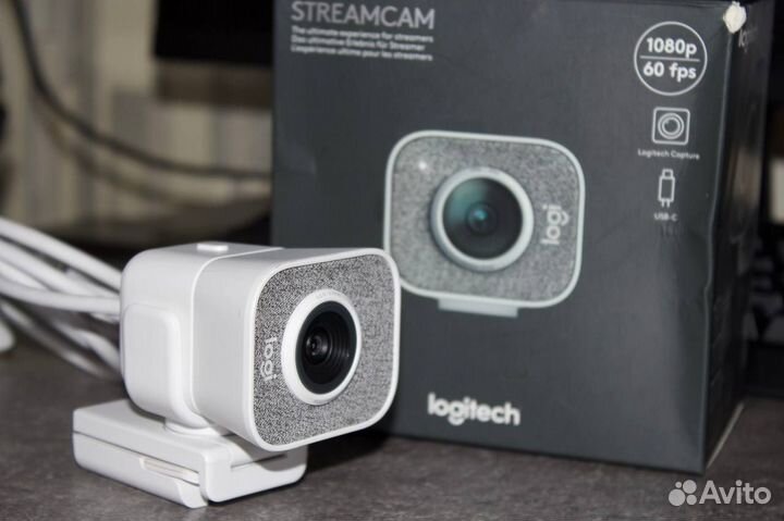 Веб-камера logitech streamcam белая