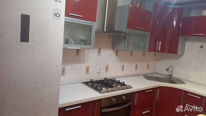 Кухонный гарнитур угловой бу