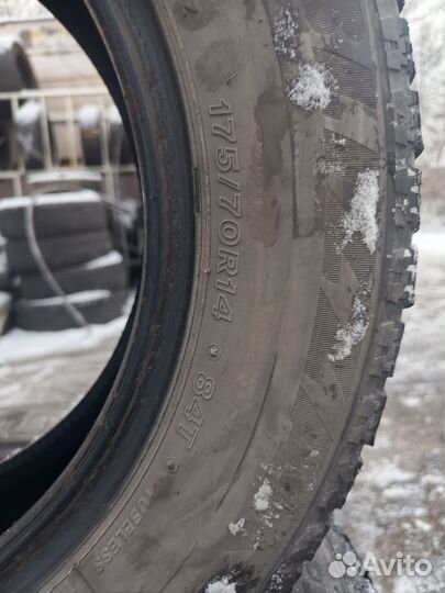 Bridgestone Blizzak Spike-02 175/70 R14