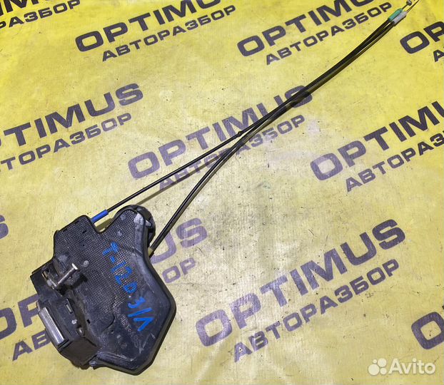 Замок задней левой двери Toyota Corolla E120