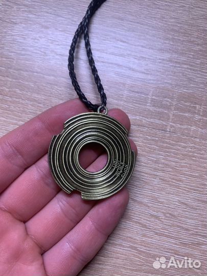 Подвеска Assassin's Creed 3