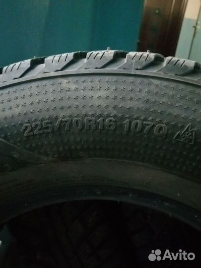 Marshal I'Zen RV Stud KC16 225/70 R16