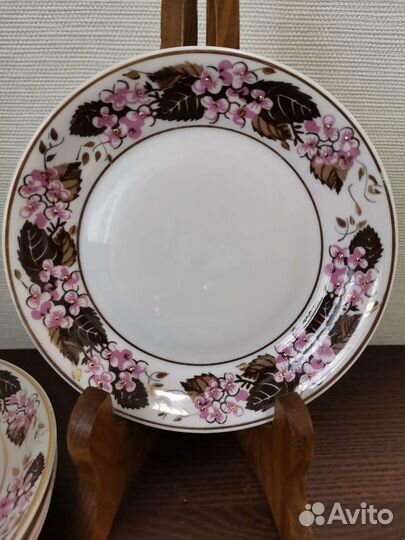 Предметы из кофейного сервиза 