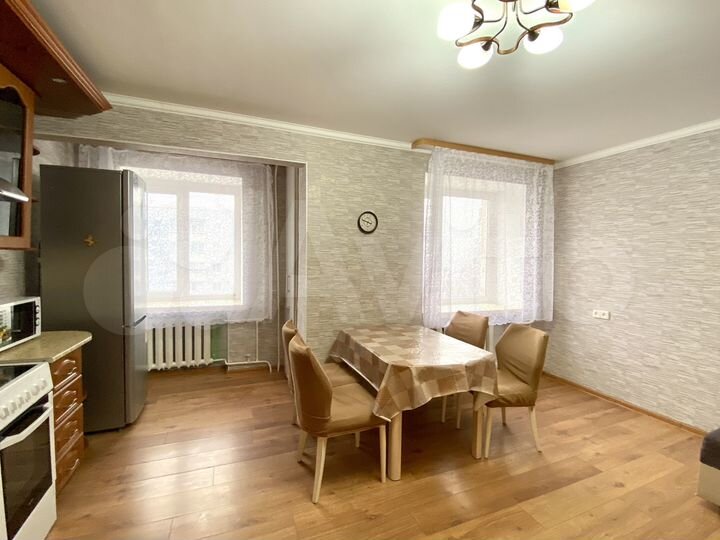 2-к. квартира, 60 м², 3/5 эт.