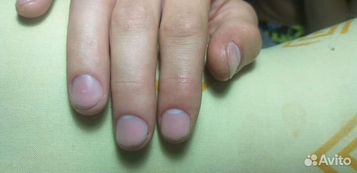 Маникюр с покрытием гель-лаком
