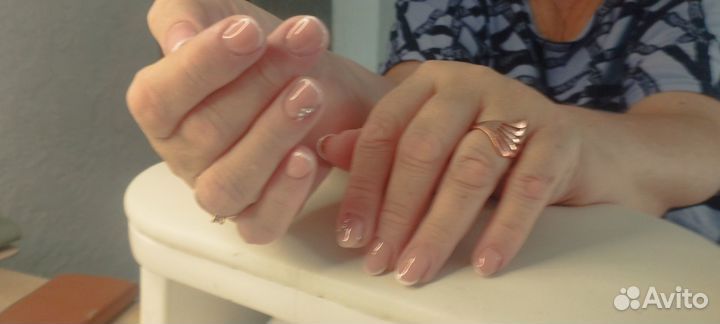 Маникюр, педикюр, наращивание