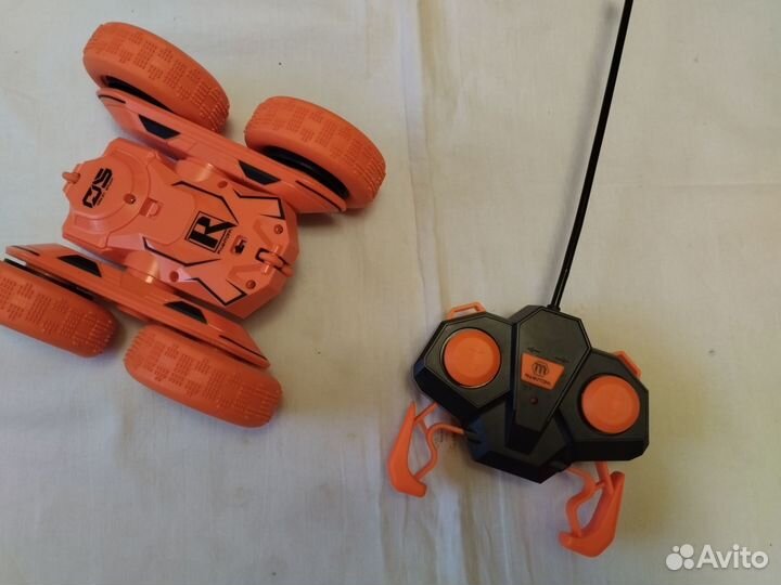 Машина перевертыш на радиоуправлении