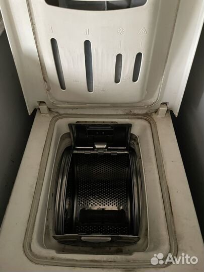 Стиральная машина с вертикальной загрузкой