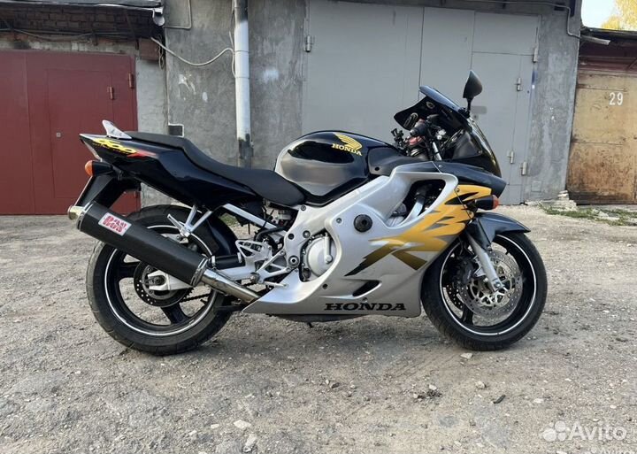 Honda CBR 600 F4