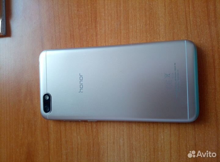 Продам телефон. Honor 7A