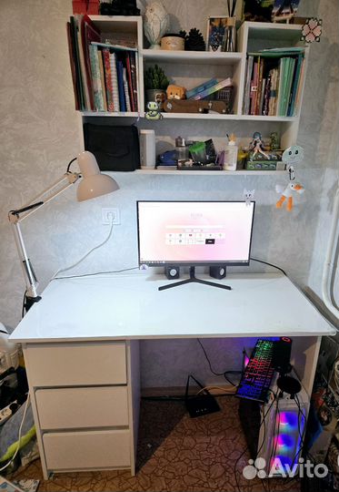 Письменный стол + полка