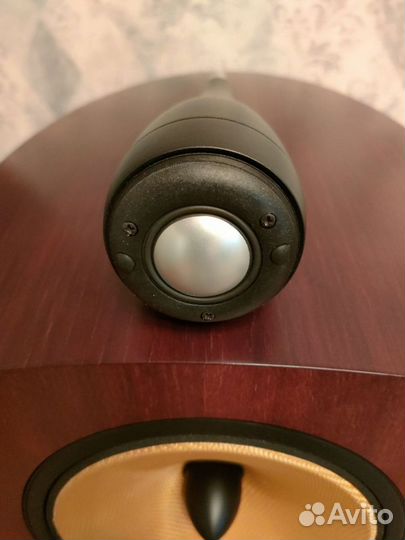 Bowers & Wilkins 803 S