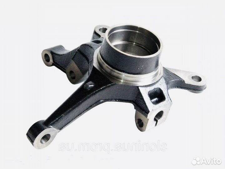 Toyota Auris E180 рестайлинг Кулак Поворотный