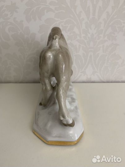 Бизон, фарыоровая скульптура, дфз