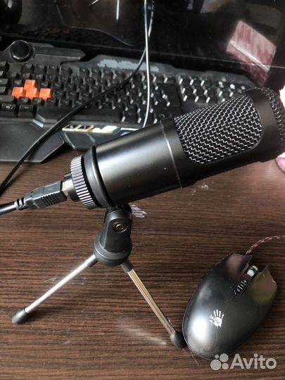 Микрофон студийный