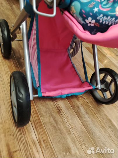 Кукла с коляской