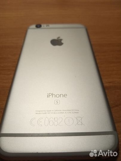 iPhone 6S, 64 ГБ