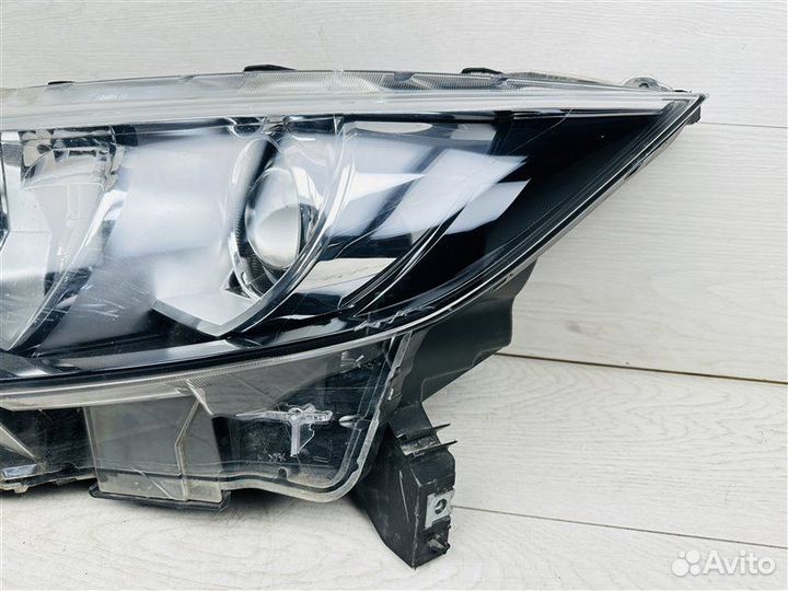 Фара передняя левая Nissan Qashqai J11 2013-2019