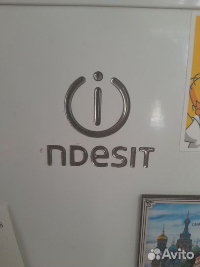 Холодильник Indesit