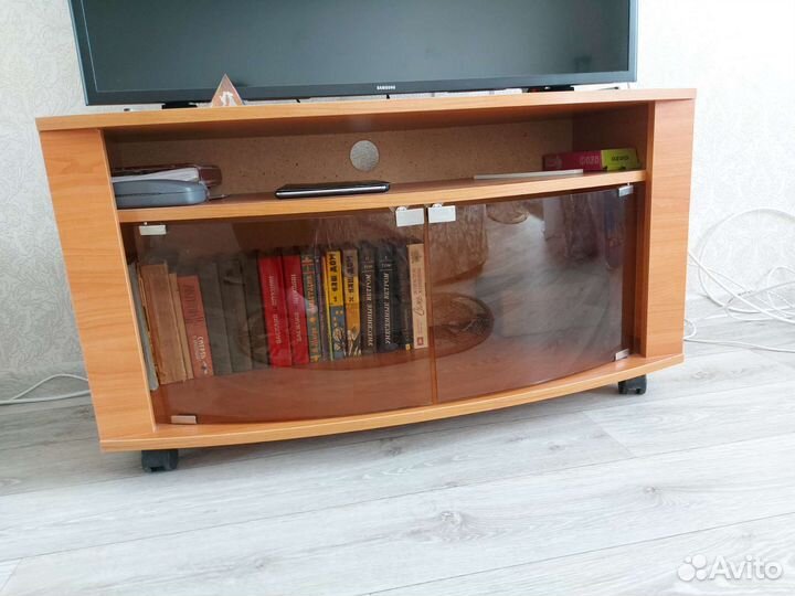 Тумба под телевизор
