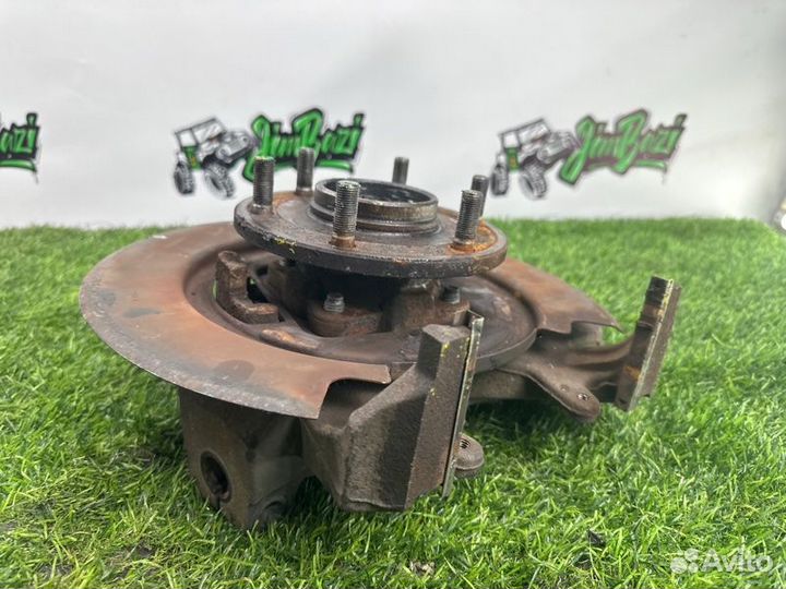 Ступица задняя левая Nissan Armada TA60 VK56DE