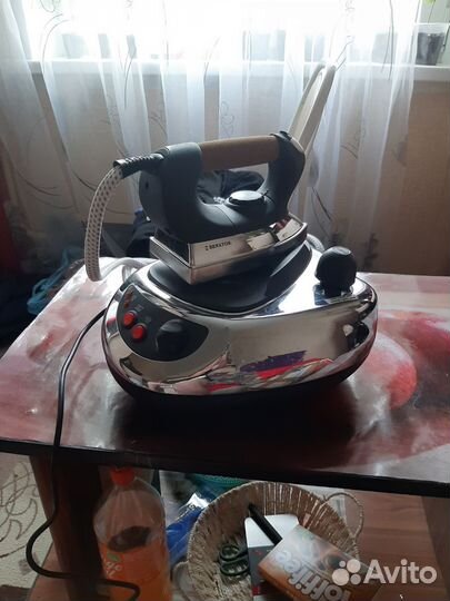 Профессиональный парогенератор с утюгом для глажки