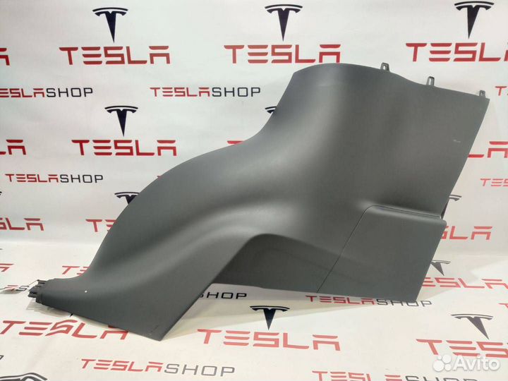 Накладка стойки С Tesla Model X 2019 1089156-00-E