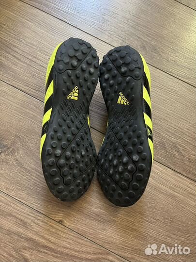 Футбольные сороконожки adidas