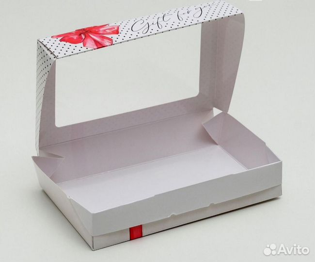 Коробка подарочная с окном