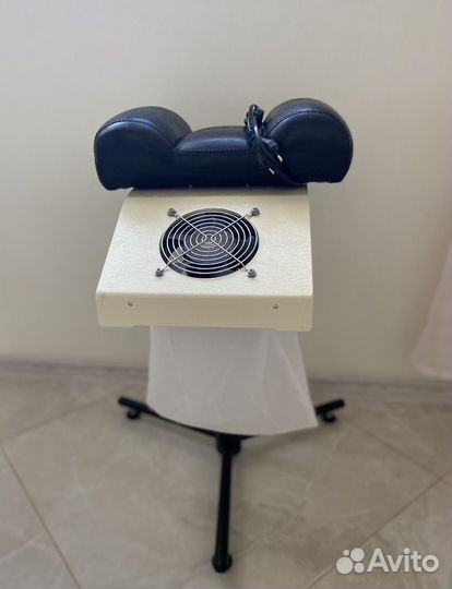 Вытяжка для педикюра