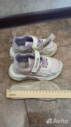 Кроссовки детские