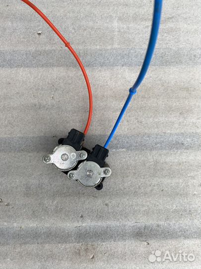 Блок клапанов пневмоподвески BMW X5 E53