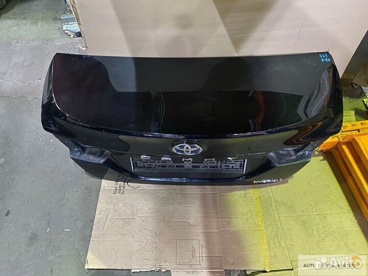 Дверь багажника Toyota Camry 70 2020-2024