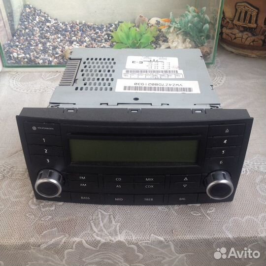 Штатное головное устройство VW Touareg 3.2