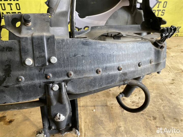 Рамка радиатора (телевизор) Mercedes Benz S-class